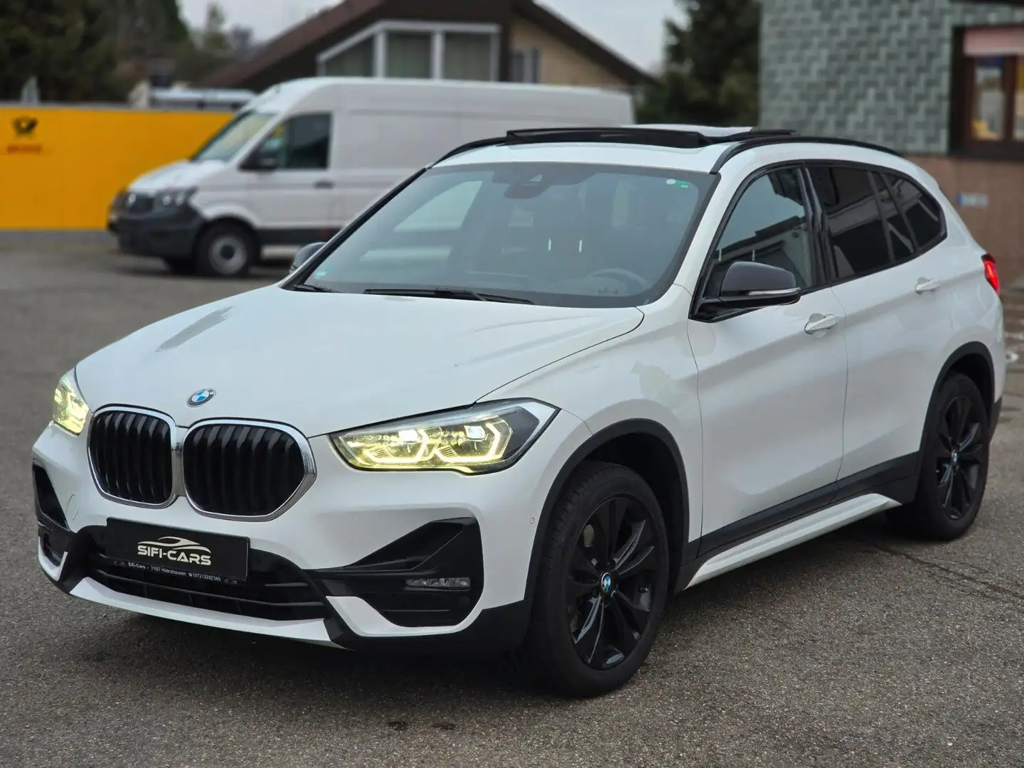 BMW X1 sDrive 20 d*SPORT LINE*NAV*LEDER*LED*PANO*KAM Weiß - 2
