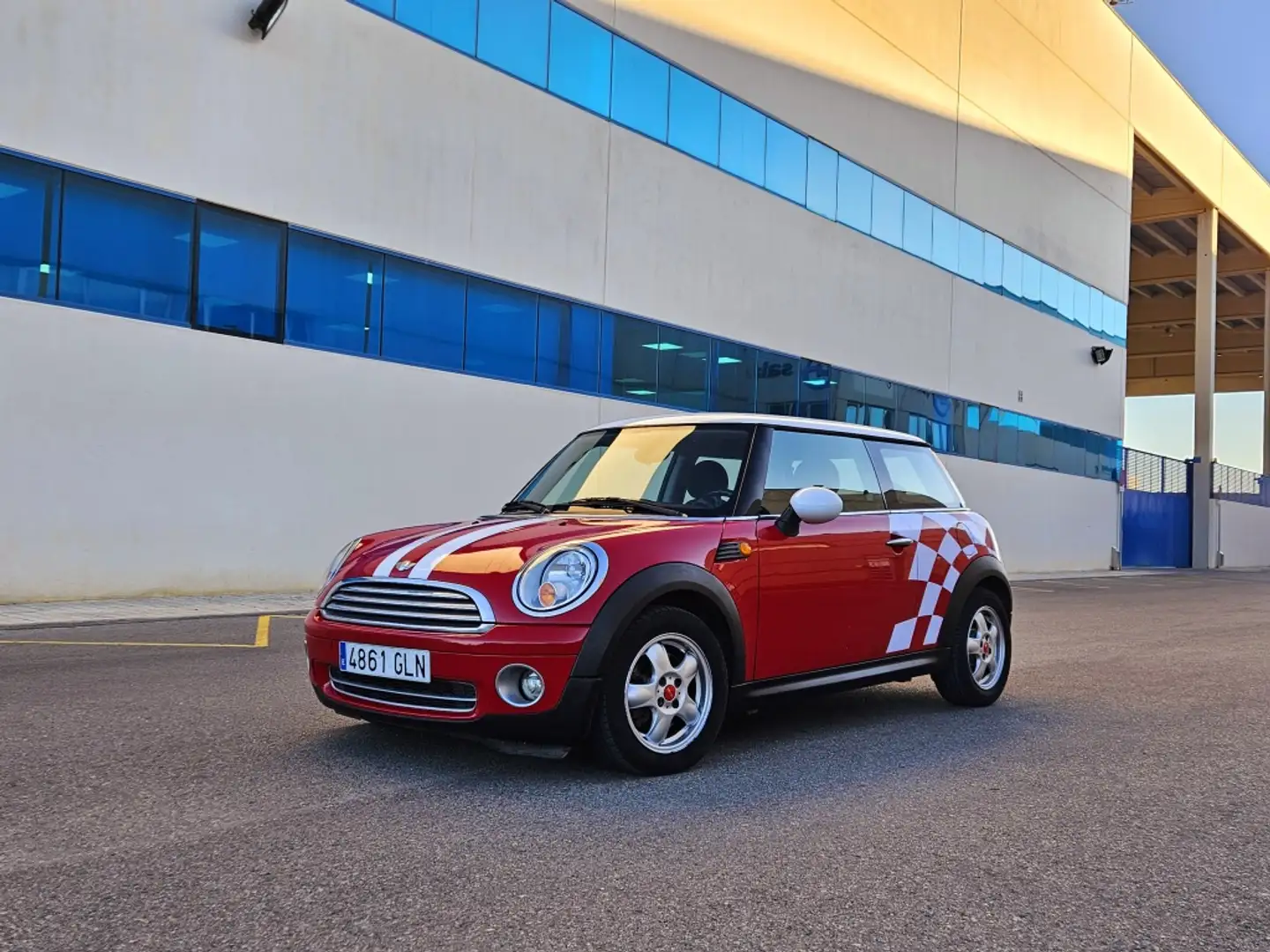 MINI One 3P Rojo - 1