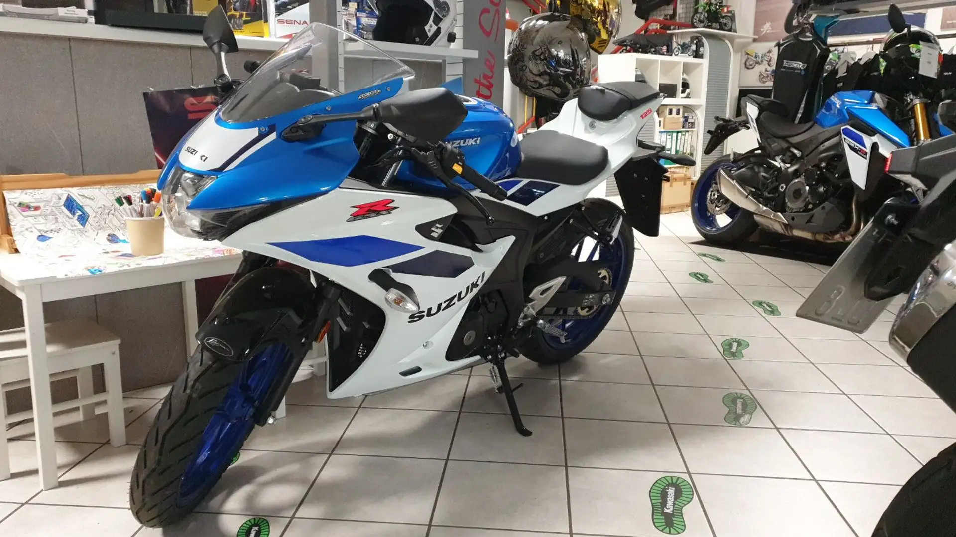Suzuki GSX-S R125 | alle Farben an Lager - 2