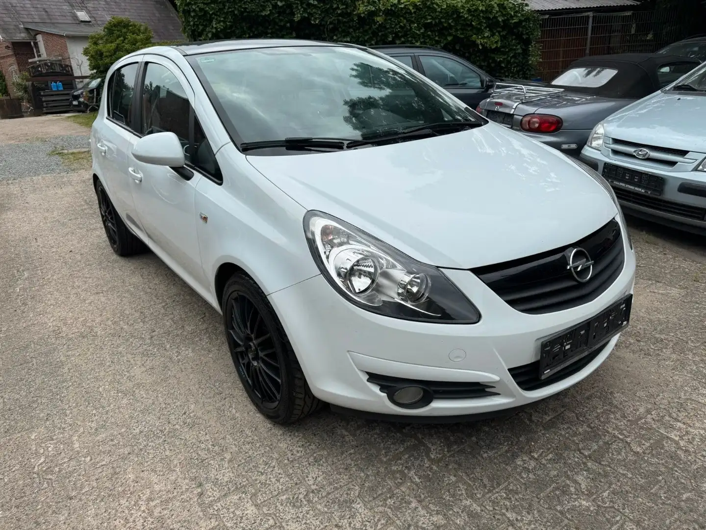 Opel Corsa D Color Edition Plus-Paket Schwarz - 2