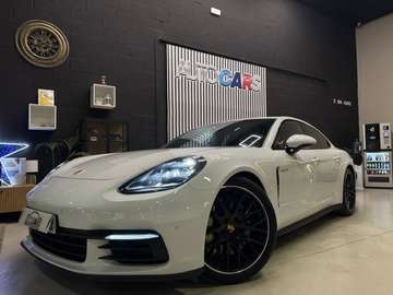 Berlina Automático de 5 Puertas