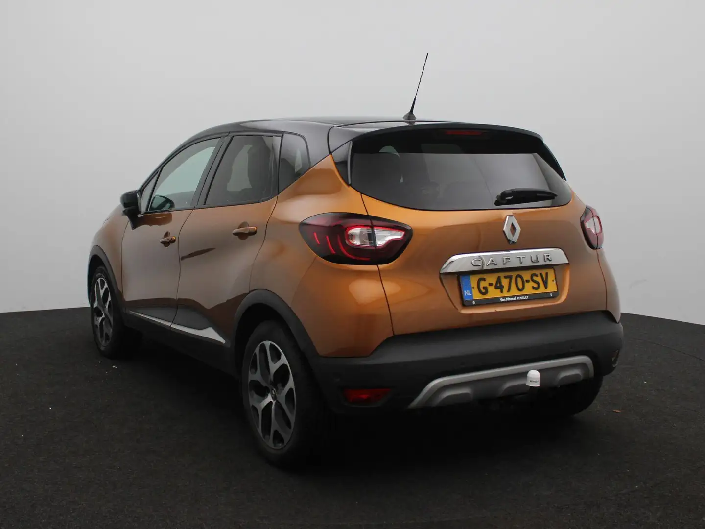 Renault Captur TCe 130 Intens | Trekhaak | R-link navigatie | Two Orange - 2