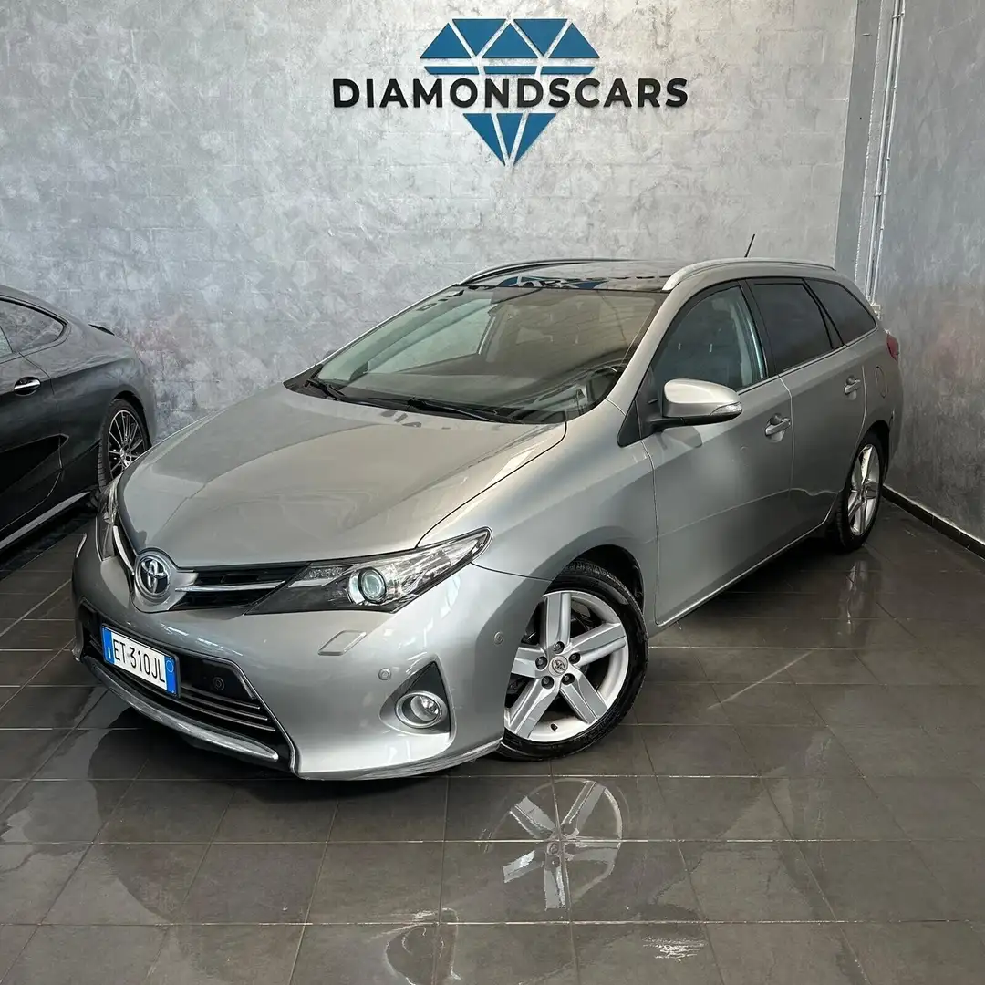 Toyota Auris Auris Touring Sports 2.0 D-4D Lounge Argento - 1