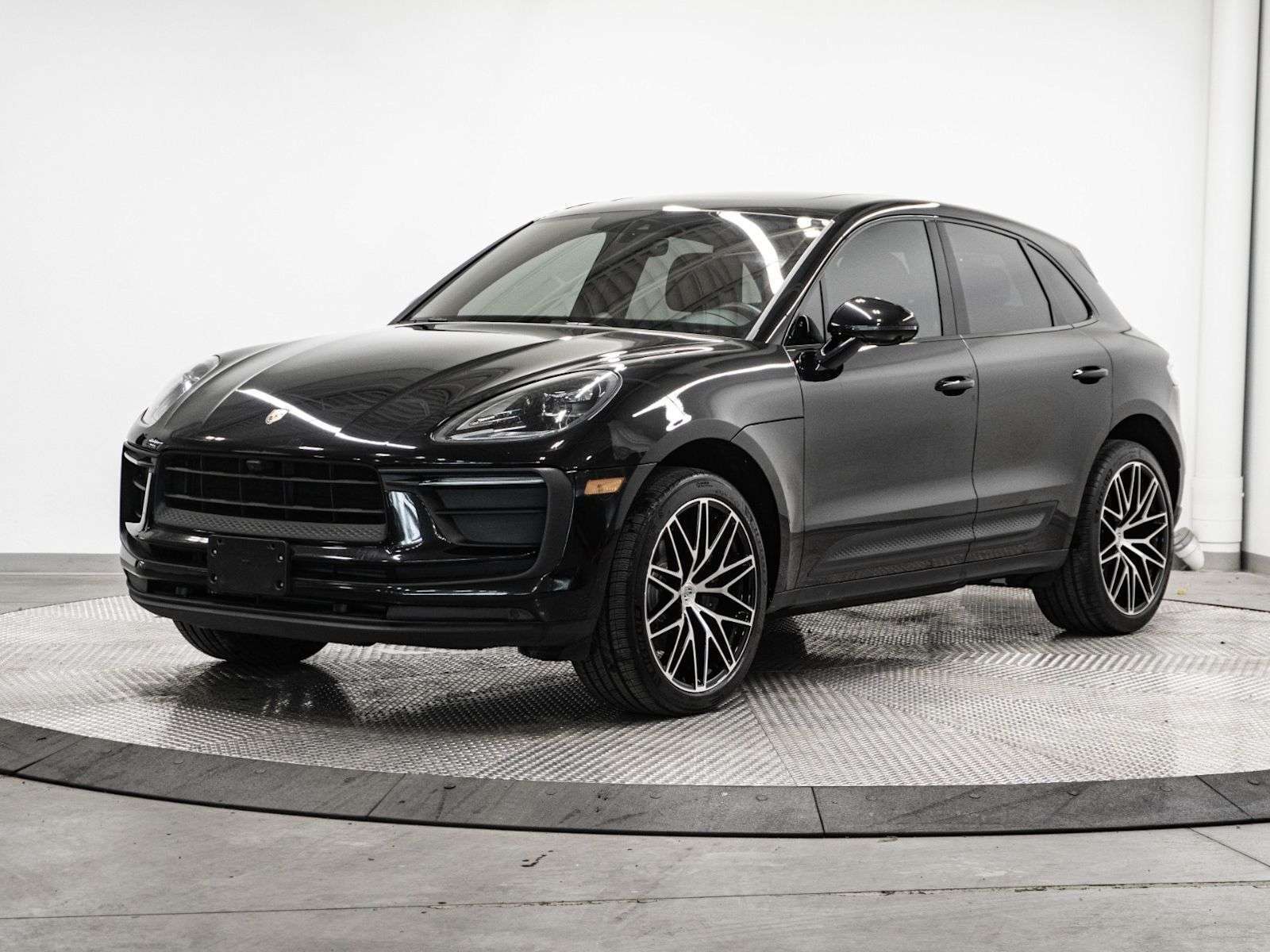 2023 Porsche Macan | One Owner, No Accidents, Porsche Service History