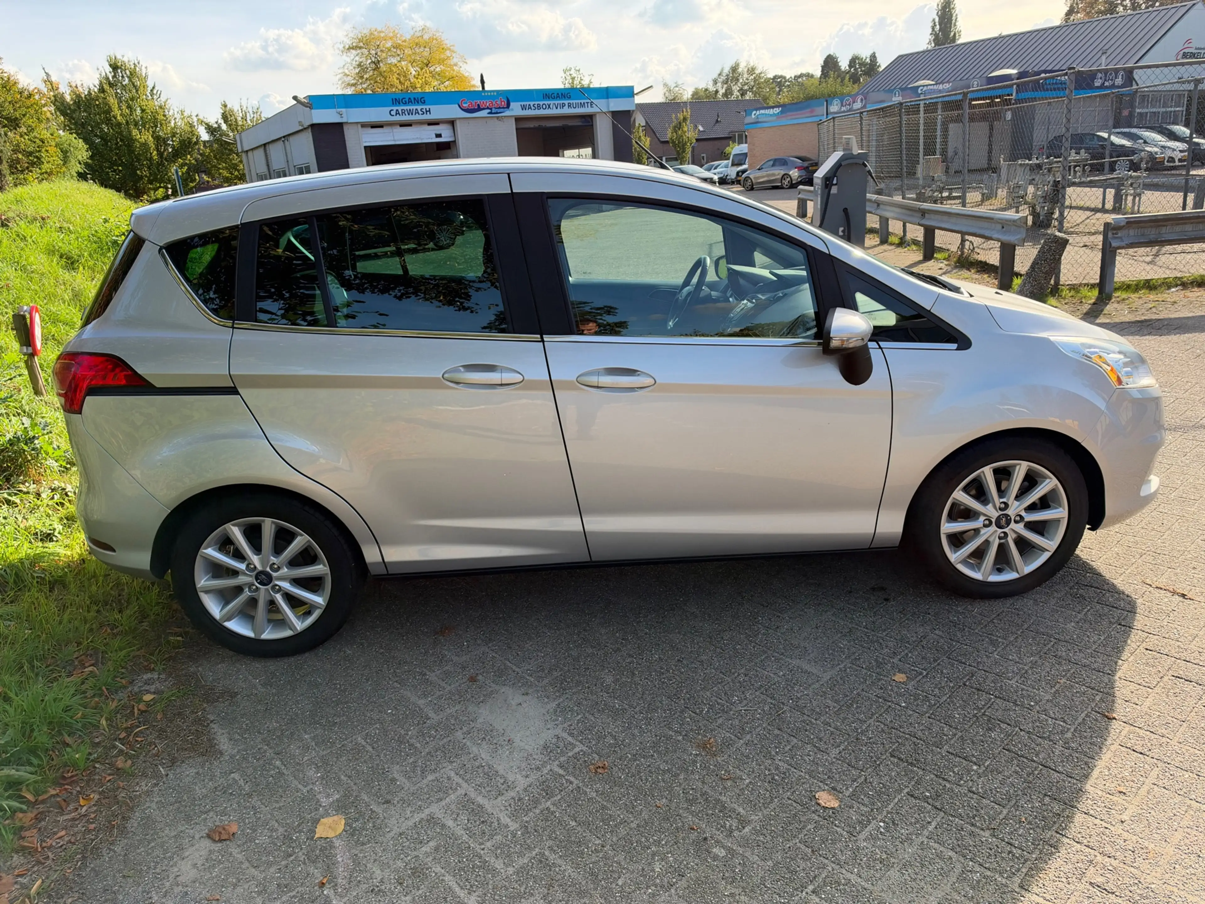 Ford B-Max 1.0 EcoBoost Titanium — photo 3
