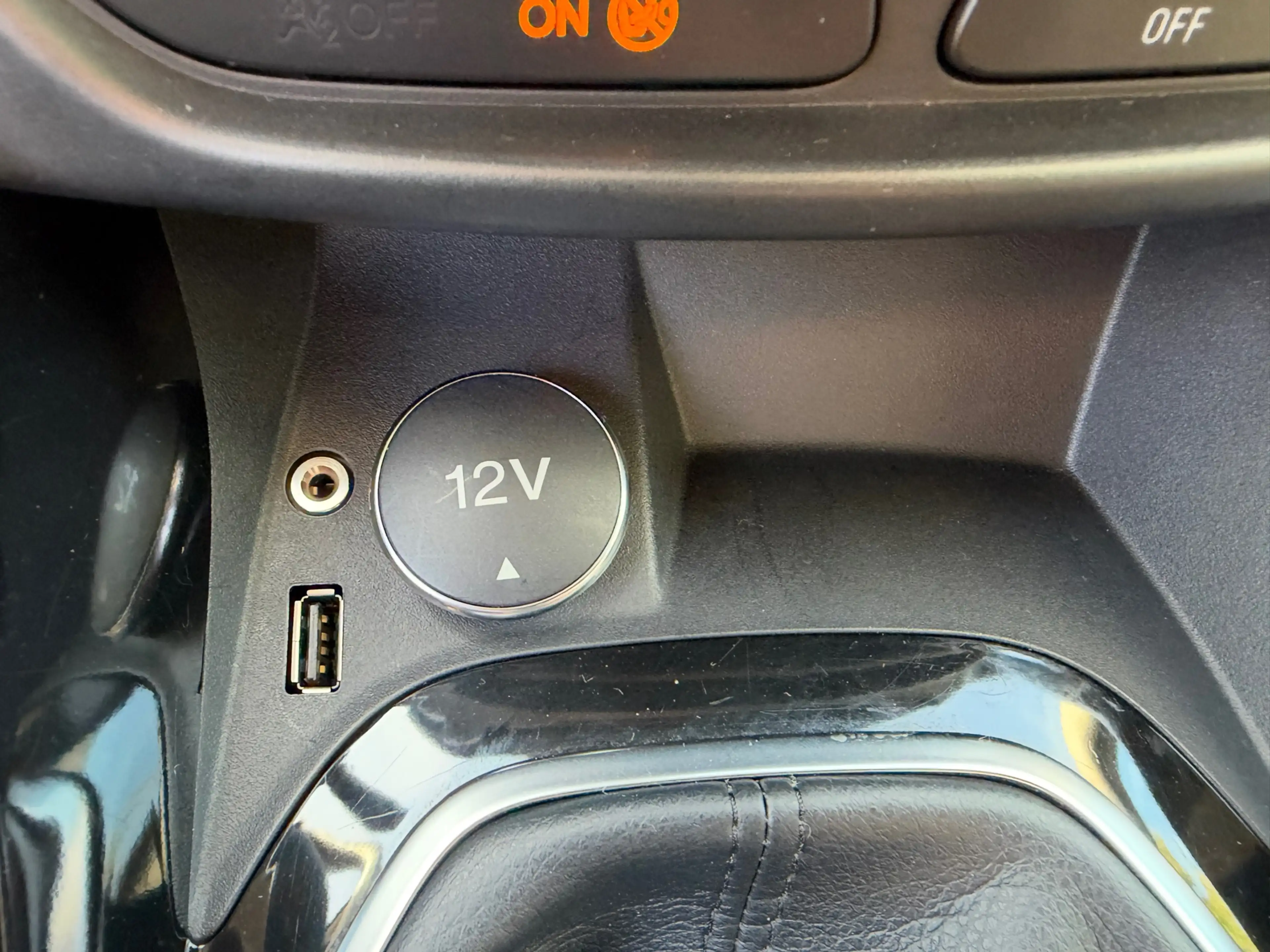Ford B-Max 1.0 EcoBoost Titanium — photo 26