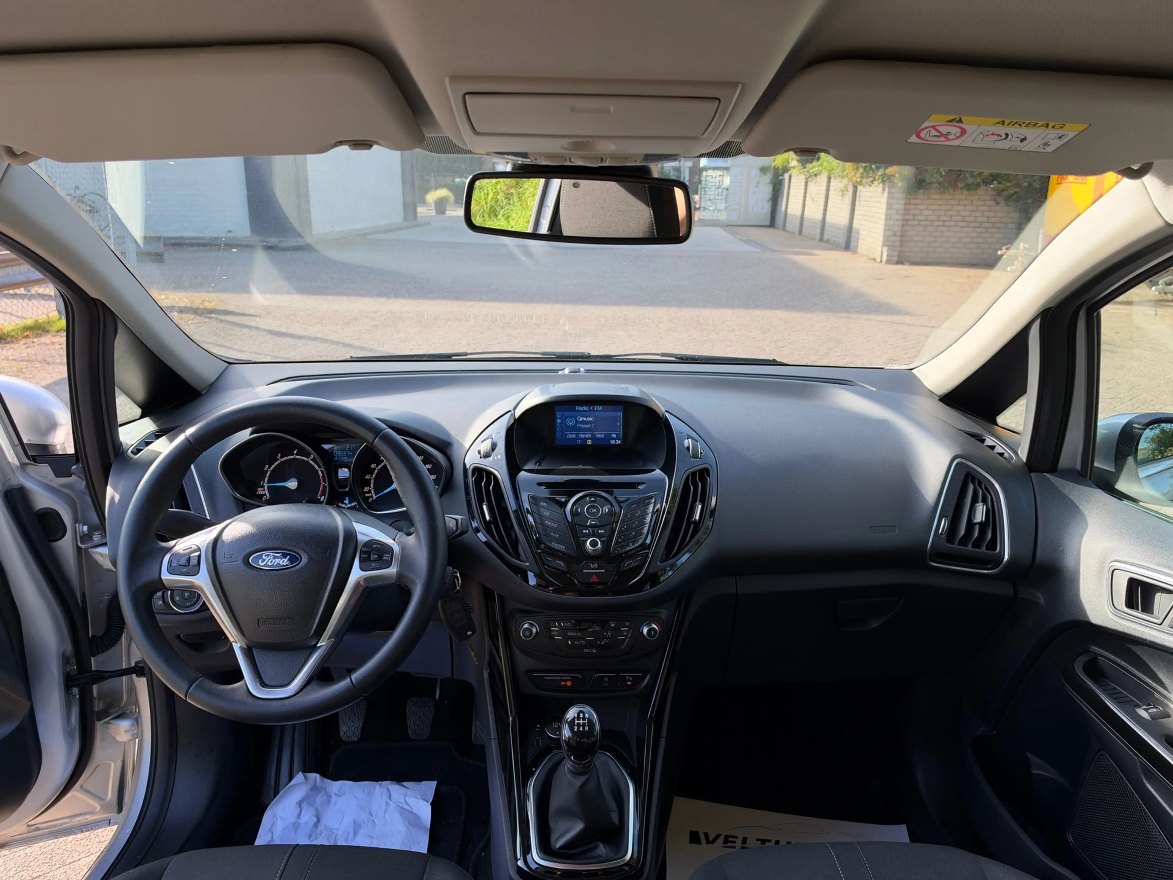 Ford B-Max 1.0 EcoBoost Titanium — photo 15