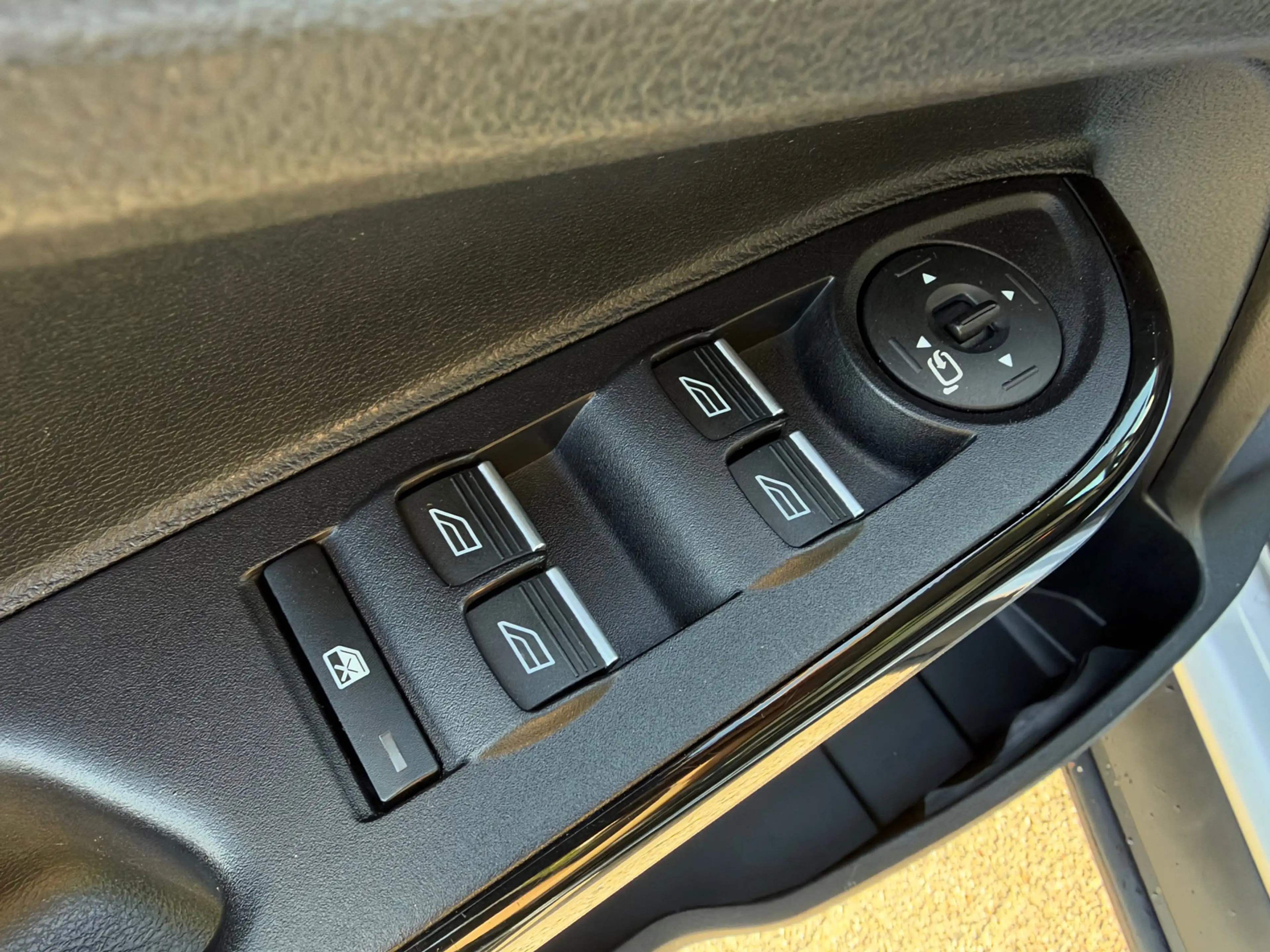 Ford B-Max 1.0 EcoBoost Titanium — photo 16