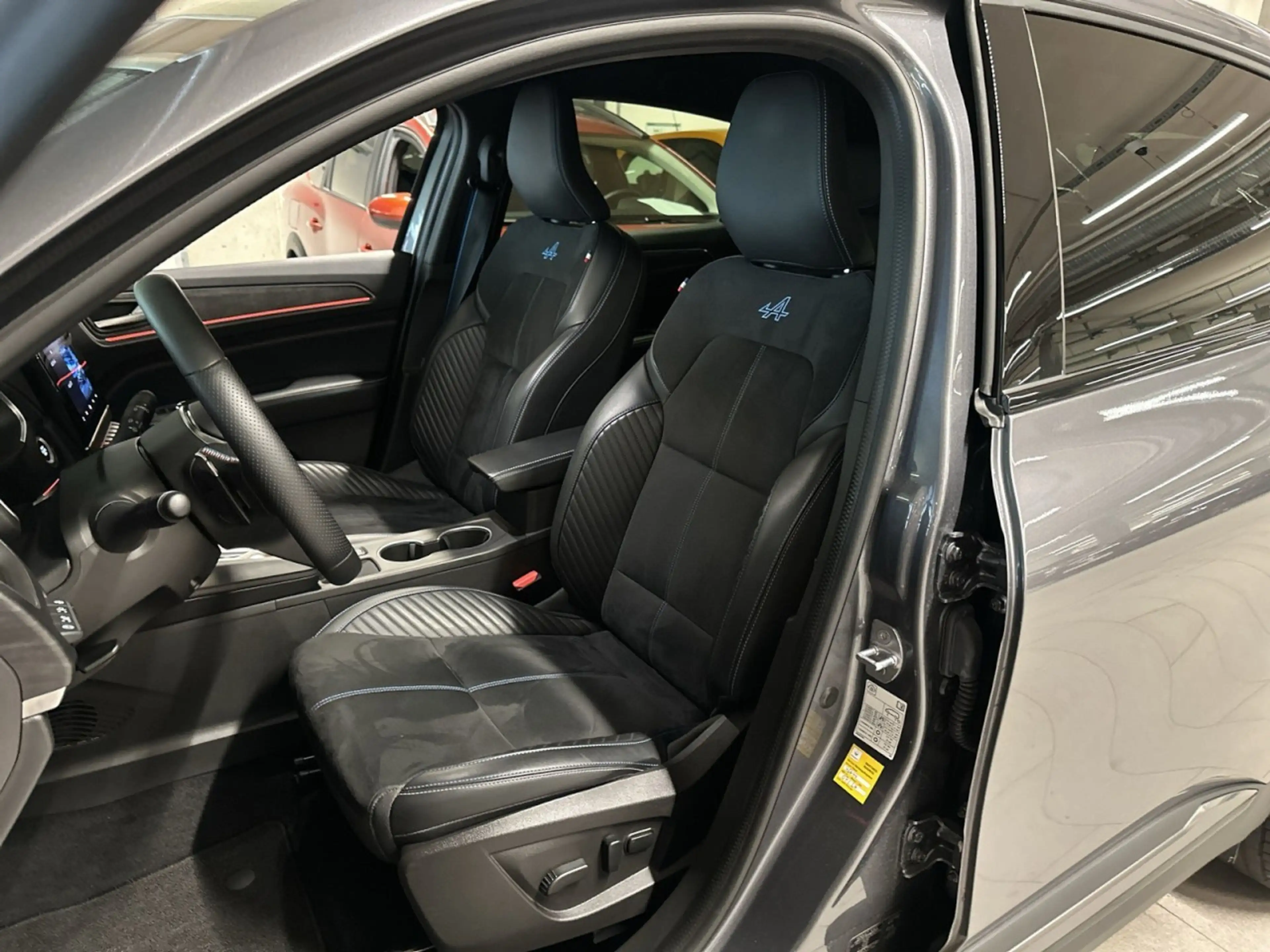 Renault Arkana Esprit Alpine Mild Hybrid 160 1,99% Klima Navi — photo 7