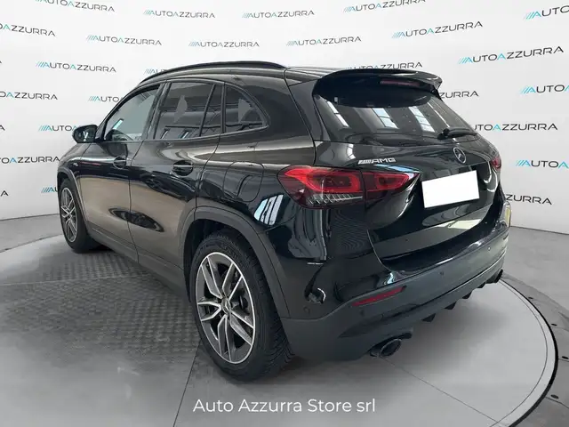 Mercedes-Benz Gla Class view 3