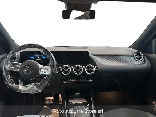 Mercedes-Benz Gla Class view 12