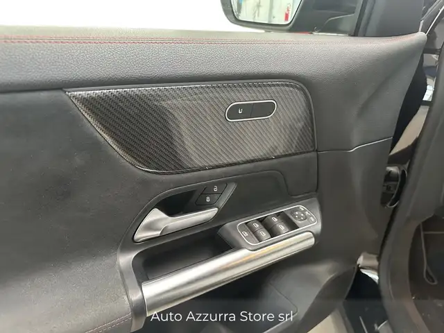 Mercedes-Benz Gla Class view 8