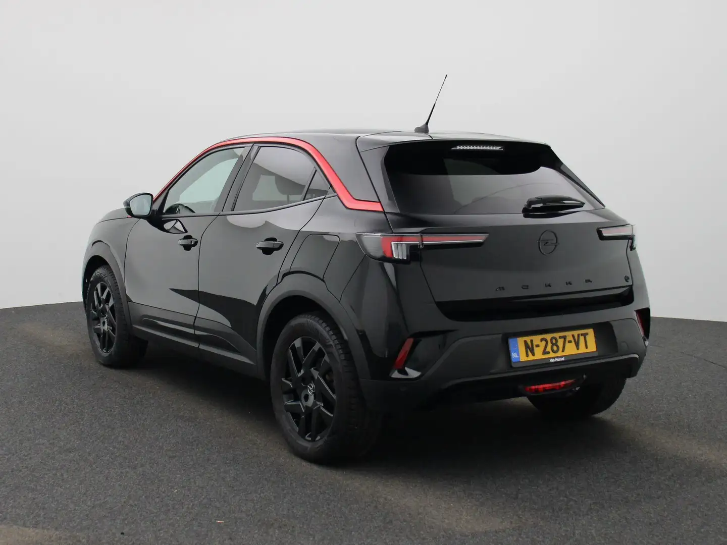 Opel Mokka-E Ultimate 50-kWh 7.4kw bl. Opel Mokka-e 50-kWh 7.4k Zwart - 2