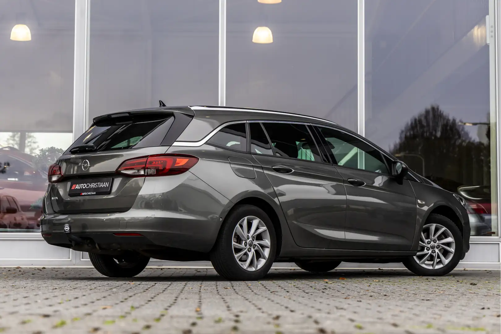 Opel Astra Sports Tourer 1.2 Elegance | Camera | Trekhaak | N Grijs - 2