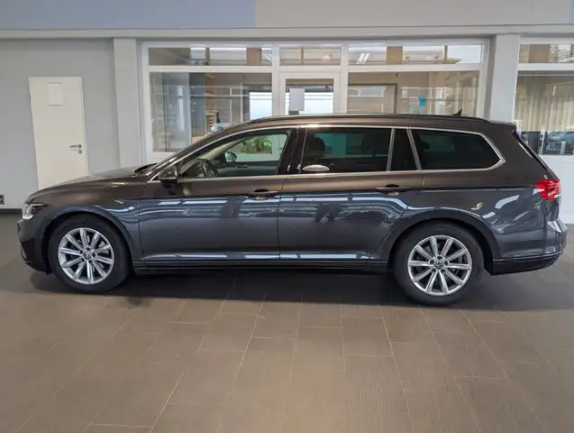 Volkswagen Passat Variant Passat 2.0TDI Business*DSG*R Line*ACC*AHK*KAM*