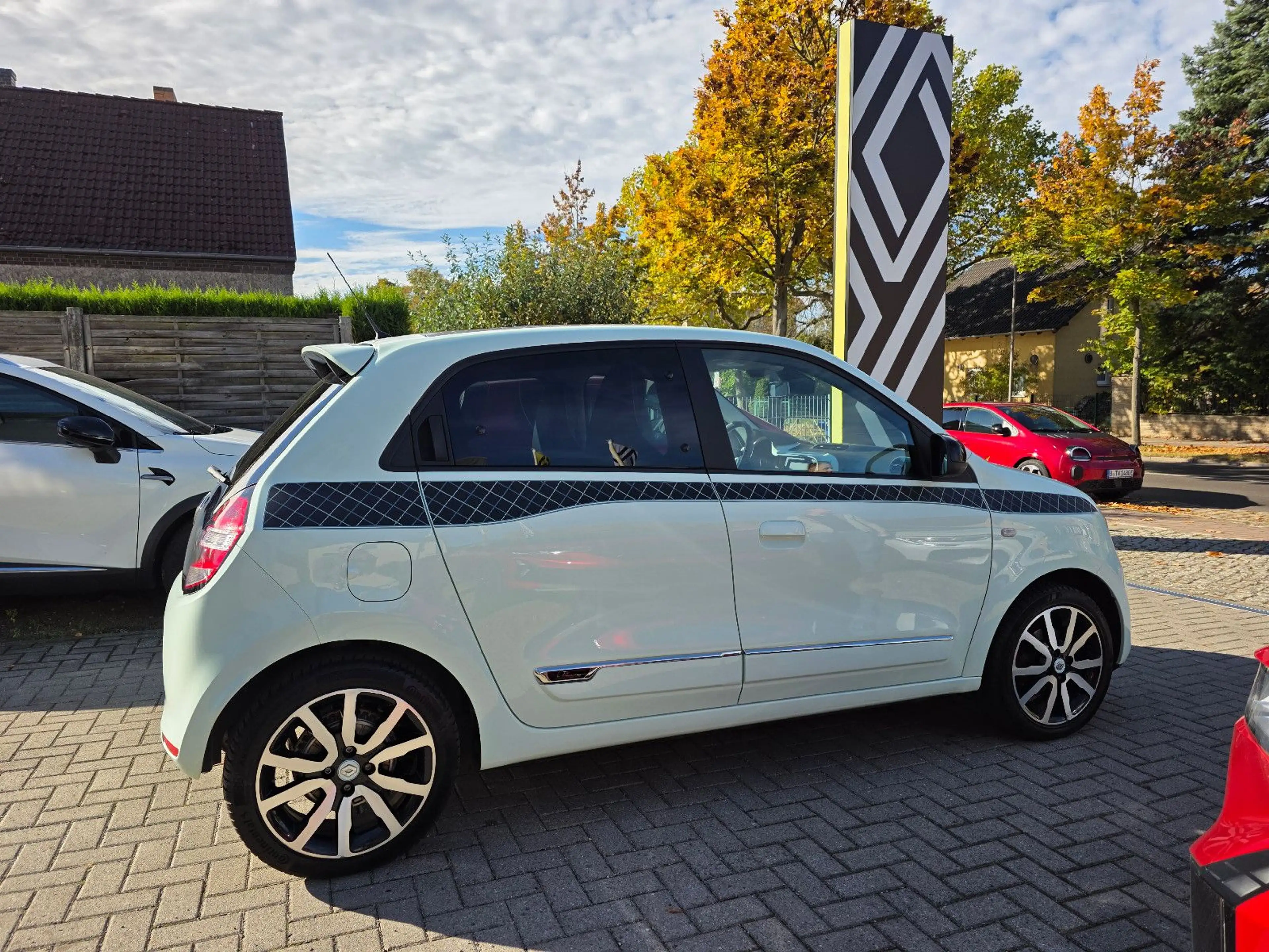 Renault Twingo La Parisienne — photo 4