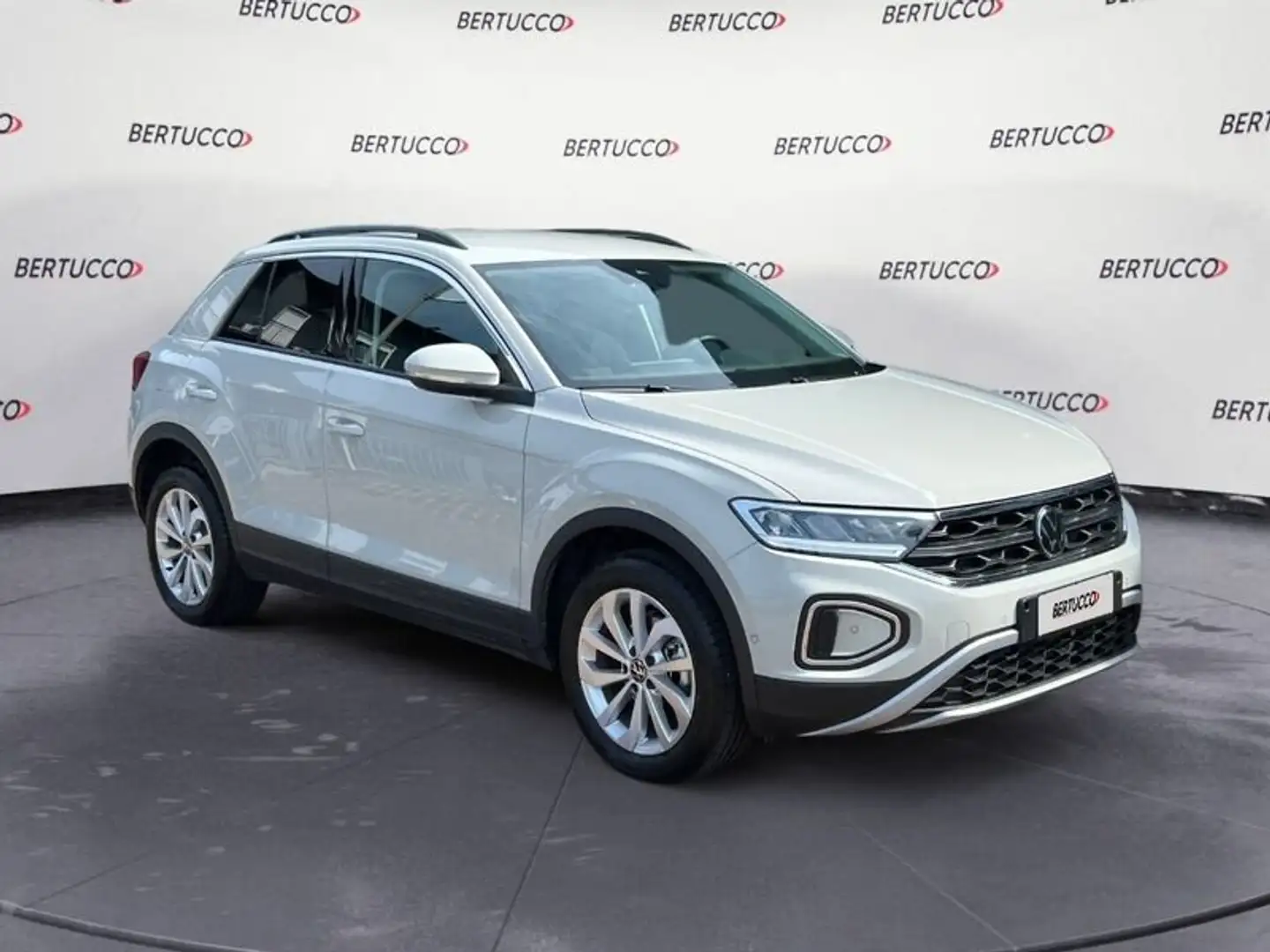 Volkswagen T-Roc 1.5 TSI ACT Edition Plus Beige - 1