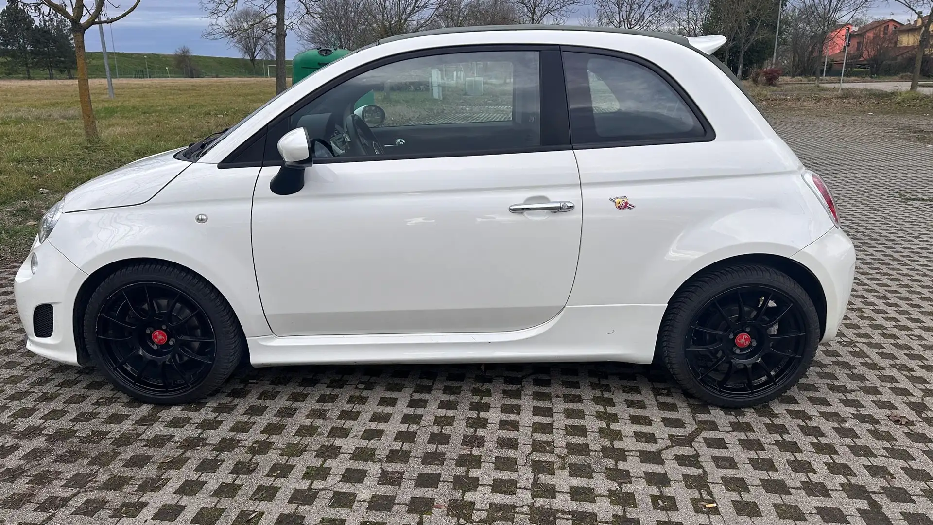 Abarth 500C 1.4 16v t. t-jet Custom 140cv mta - 1