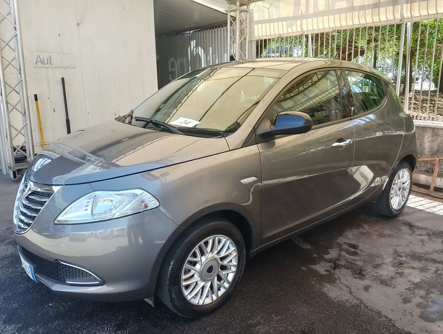 Lancia Ypsilon Ypsilon 1.3 mjt Elle s Grigio - 1
