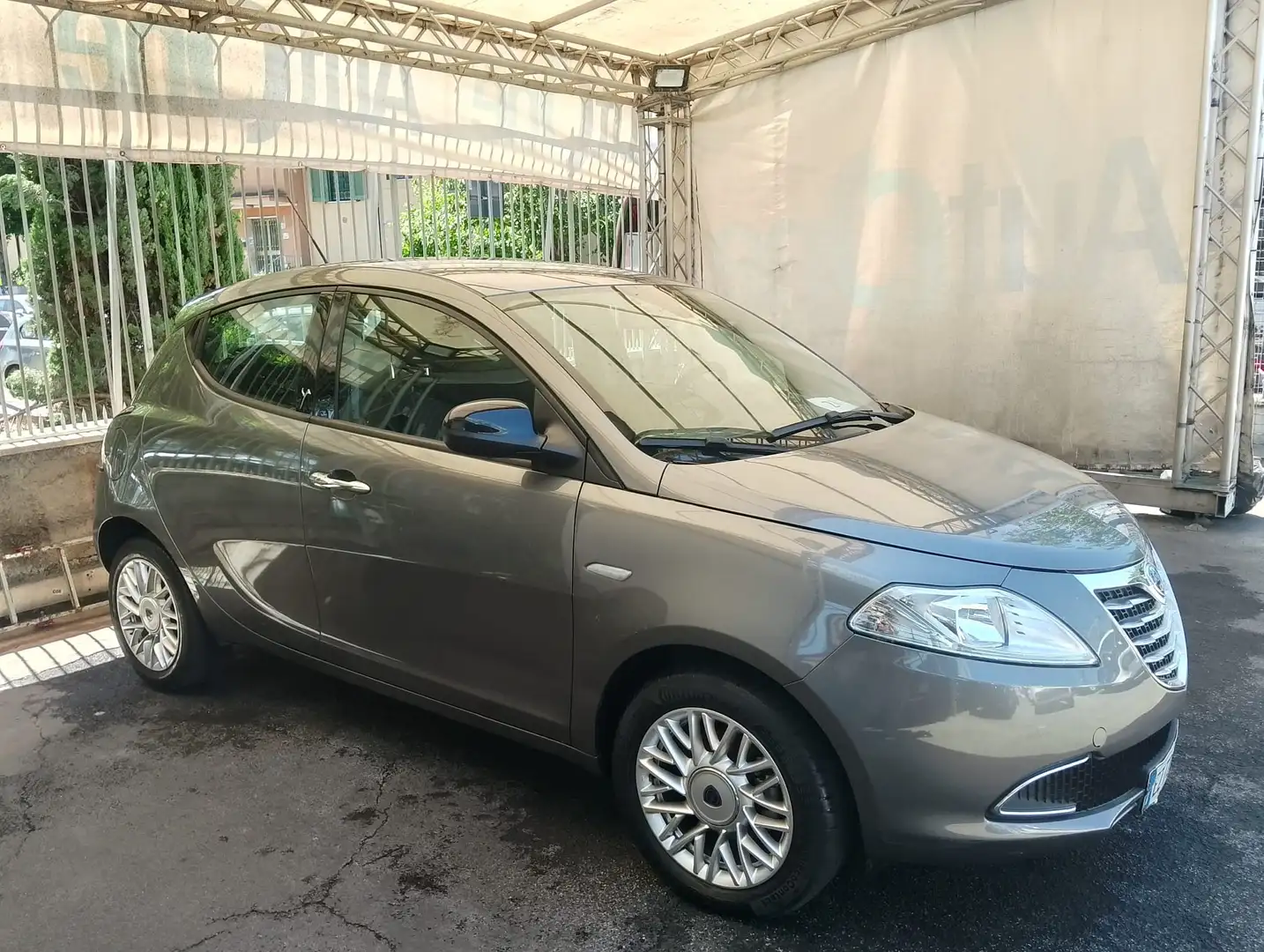 Lancia Ypsilon Ypsilon 1.3 mjt Elle s Grigio - 2