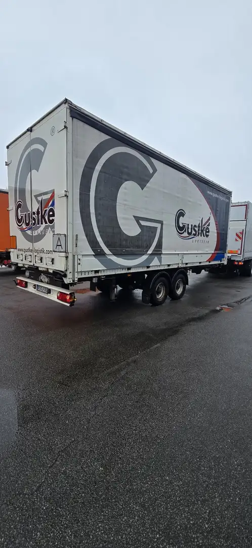 Trailer-Anhänger Sonstige Anhänger Lkw . 10t Tandemplanen. - 2