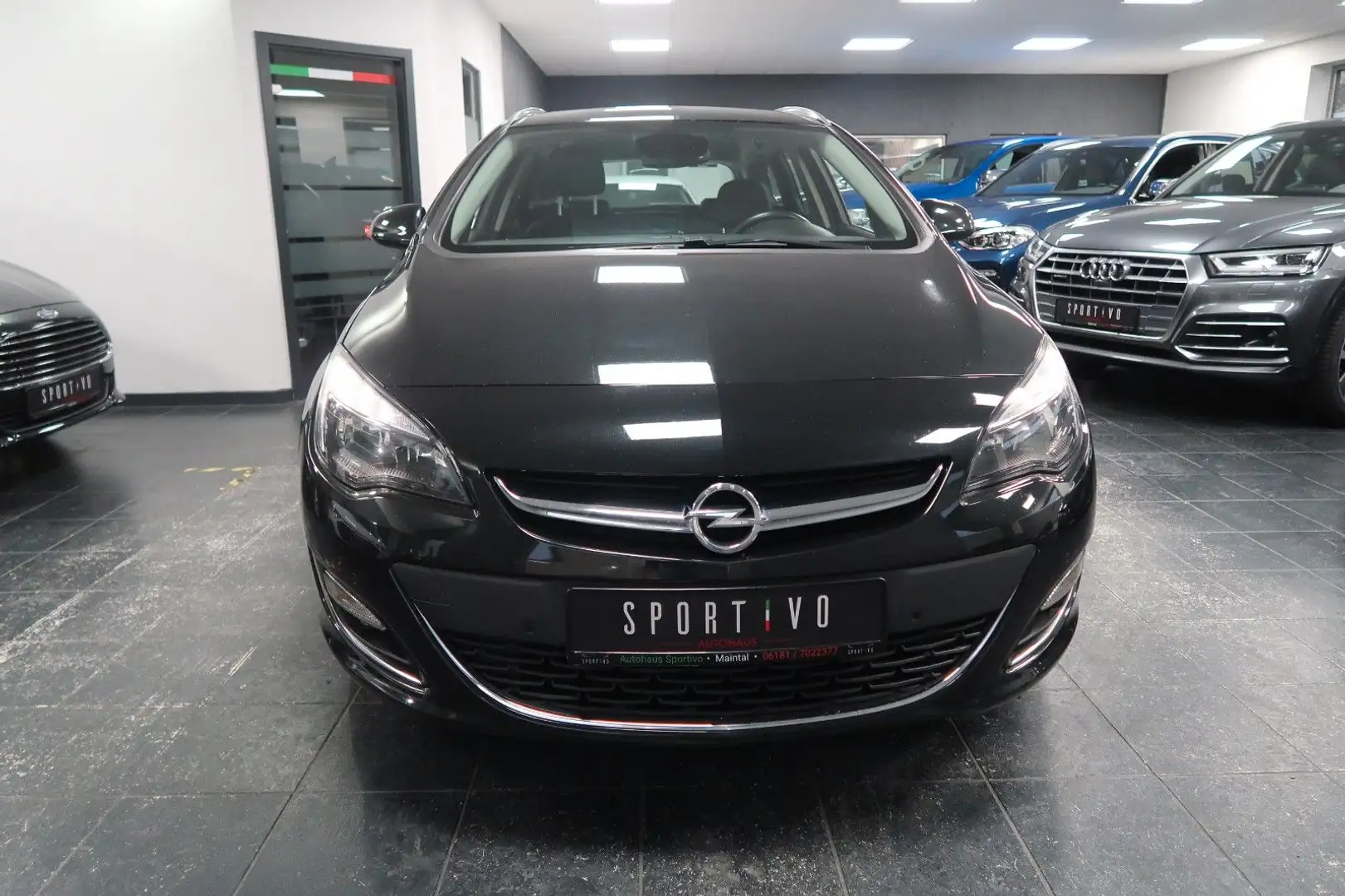 Opel Astra J Sports Tourer Exklusiv*Ahk*Led*Navi*Shz* Schwarz - 2