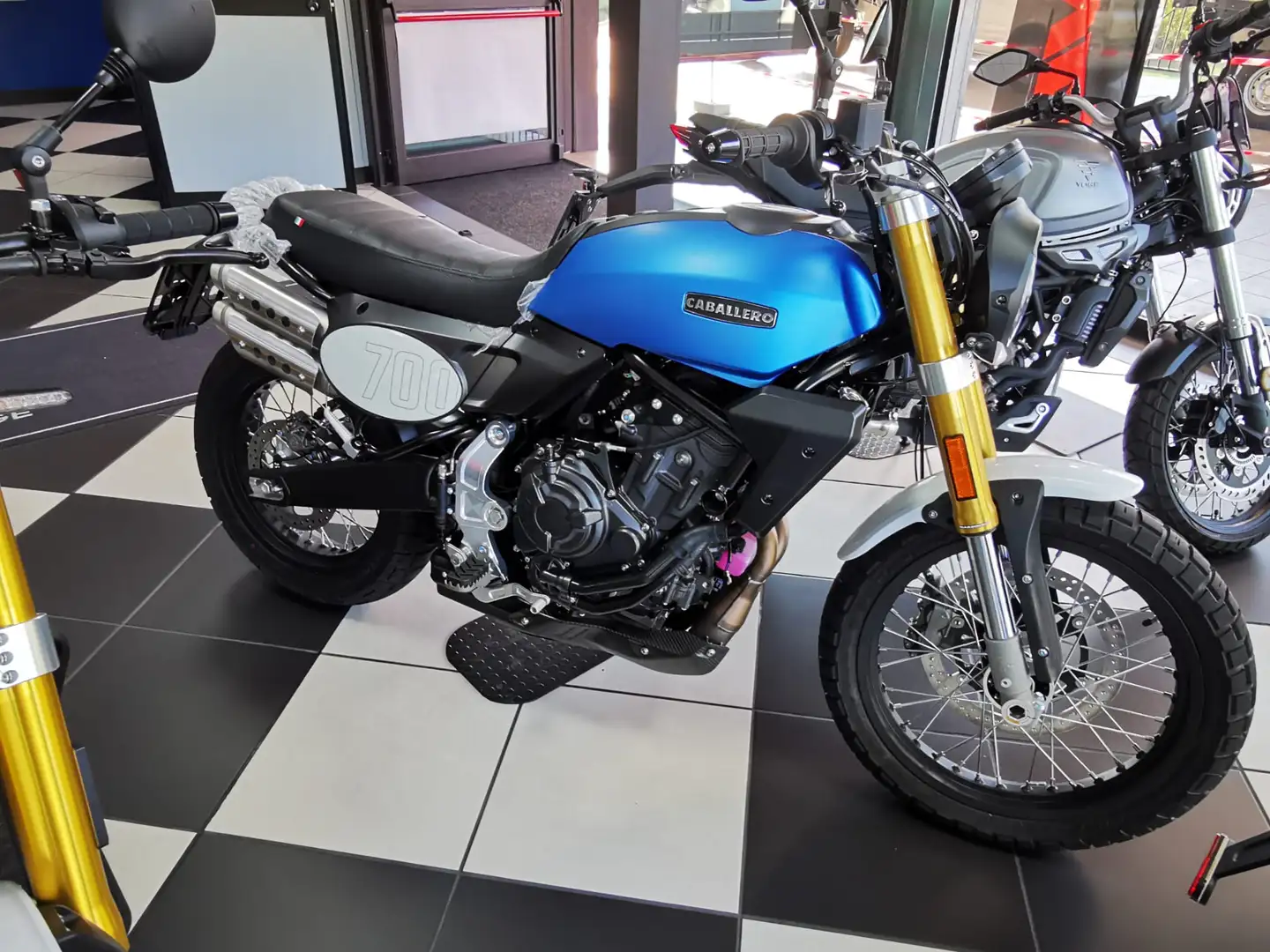 Fantic Caballero 700 Azul - 1