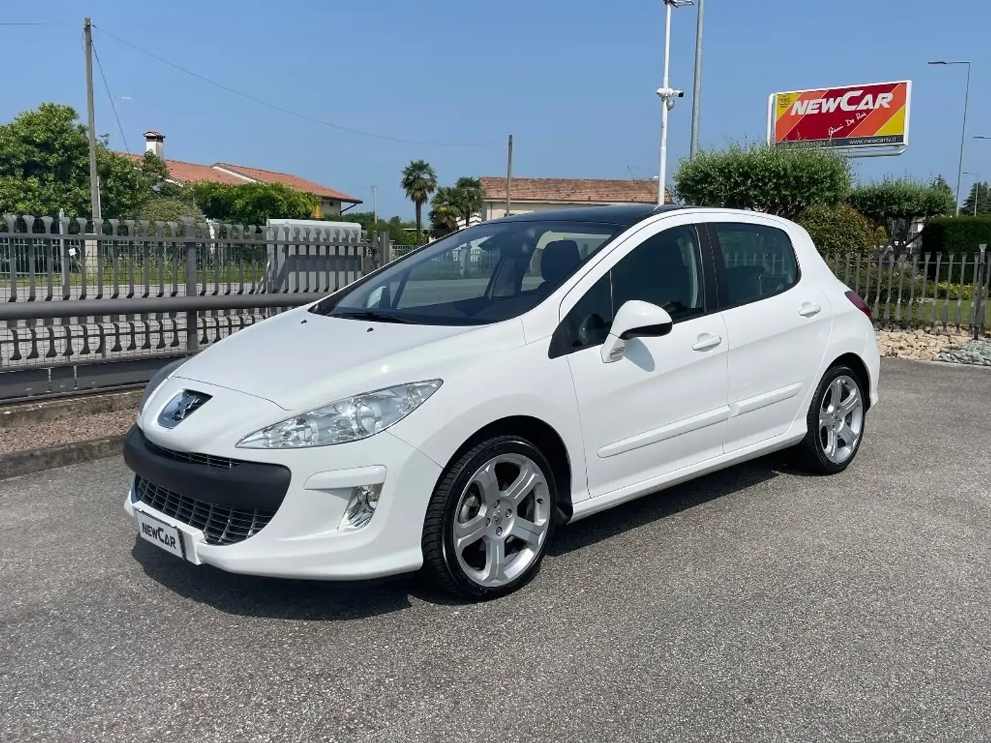 Peugeot 308 308 5p 1.6 hdi 16v Tecno 110cv Weiß - 1