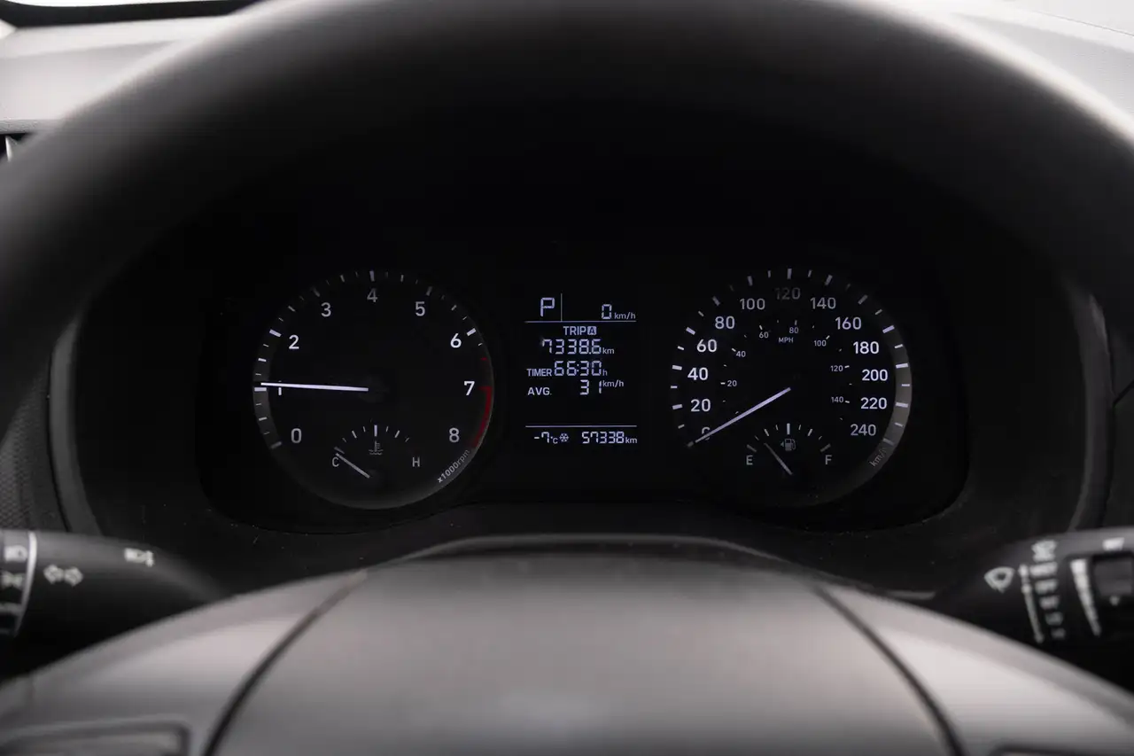 Hyundai KONA снимка Hyundai KONA