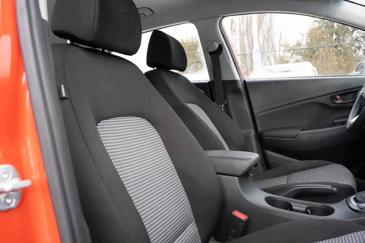 Hyundai KONA снимка Hyundai KONA