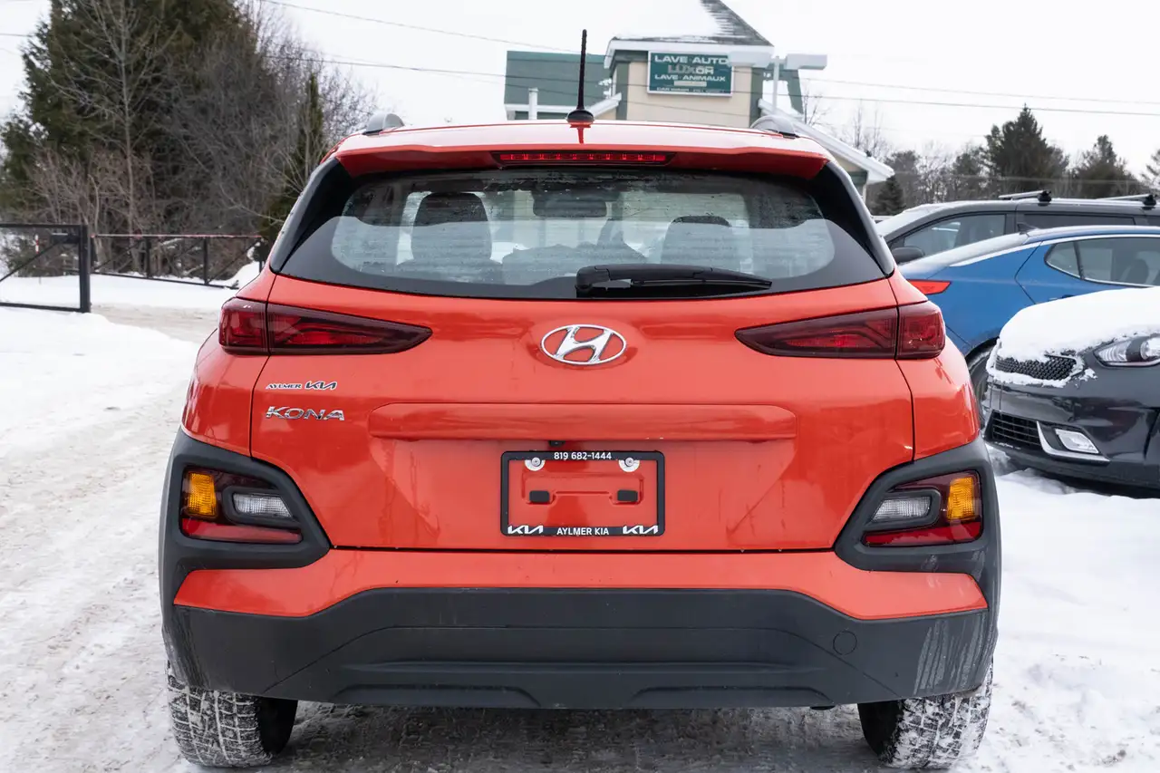Hyundai KONA снимка Hyundai KONA