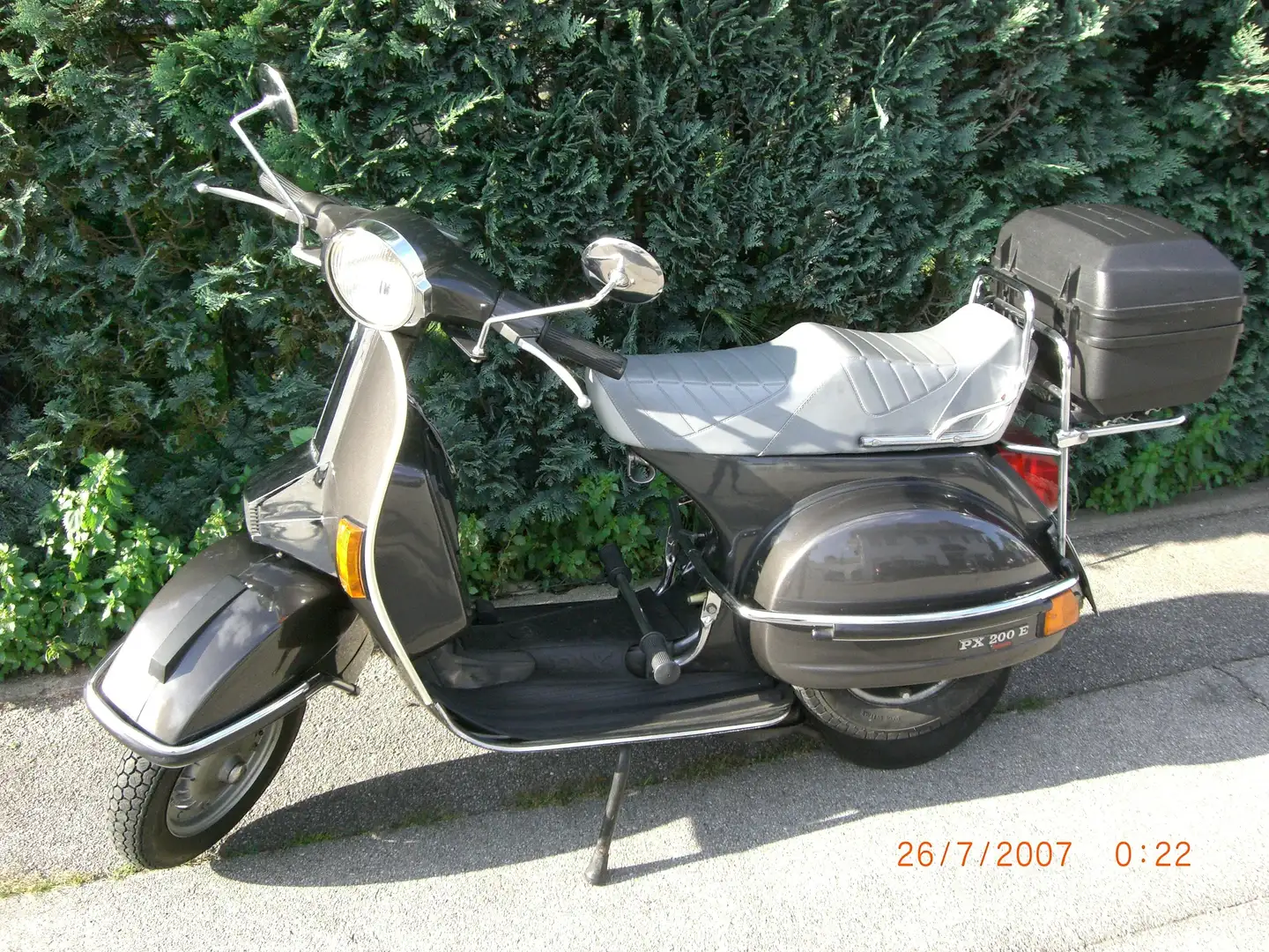 Vespa PX 200 E Lusso Grijs - 2
