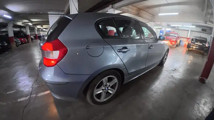 BMW Serie 1 118 i 2006, foto 5