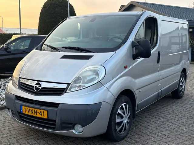 Opel Vivaro 2.0 CDTI L1H1 MARGE 2011 Grijs