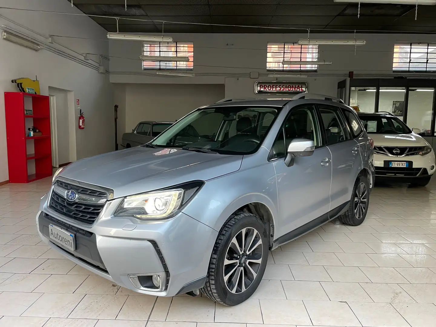 Subaru Forester Forester IV 2015 2.0d Sport Style my16 awd Gris - 1