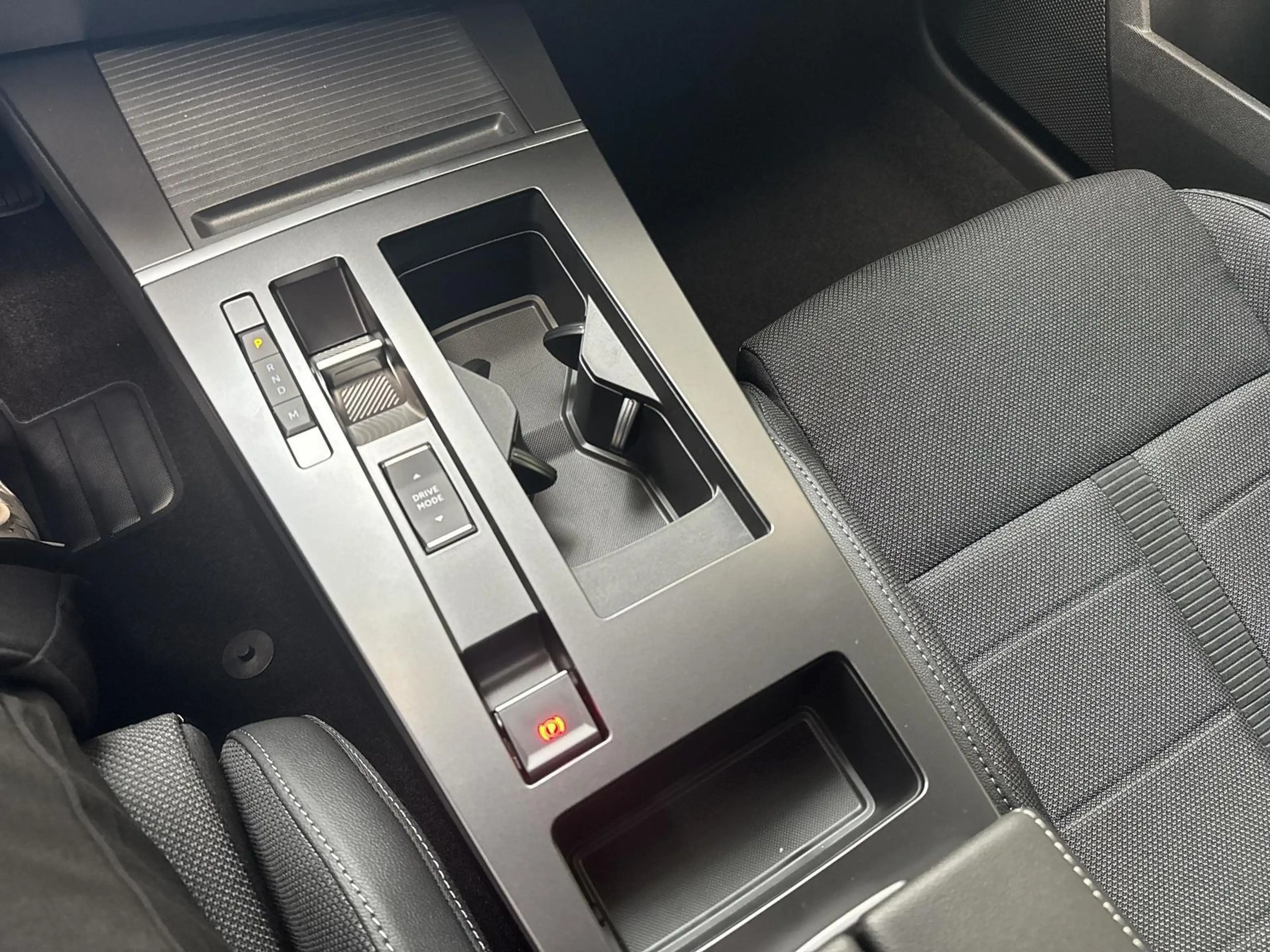 Opel Astra Sports Tourer GS Hybrid 145 PS AHK — photo 11