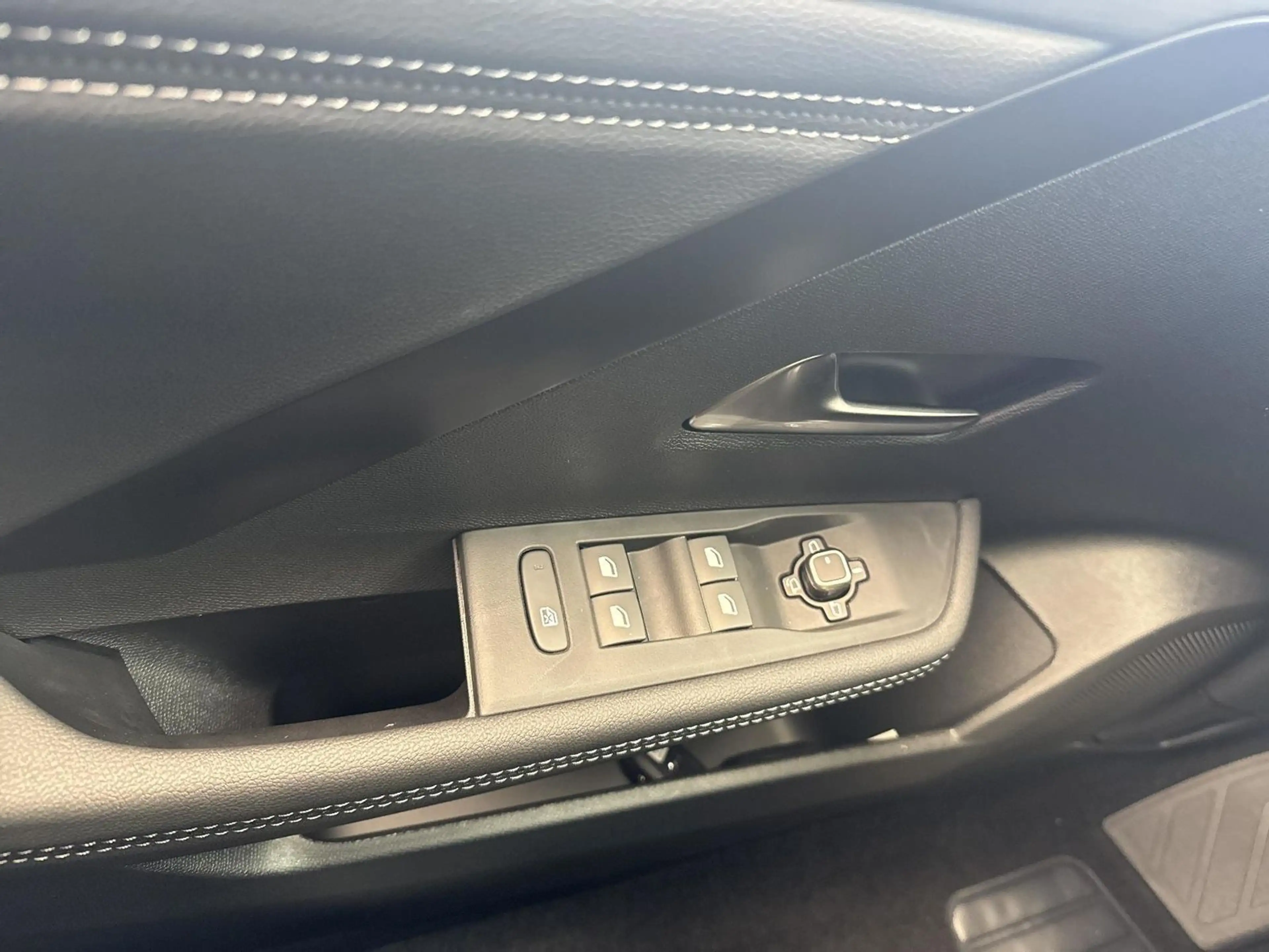 Opel Astra Sports Tourer GS Hybrid 145 PS AHK — photo 14