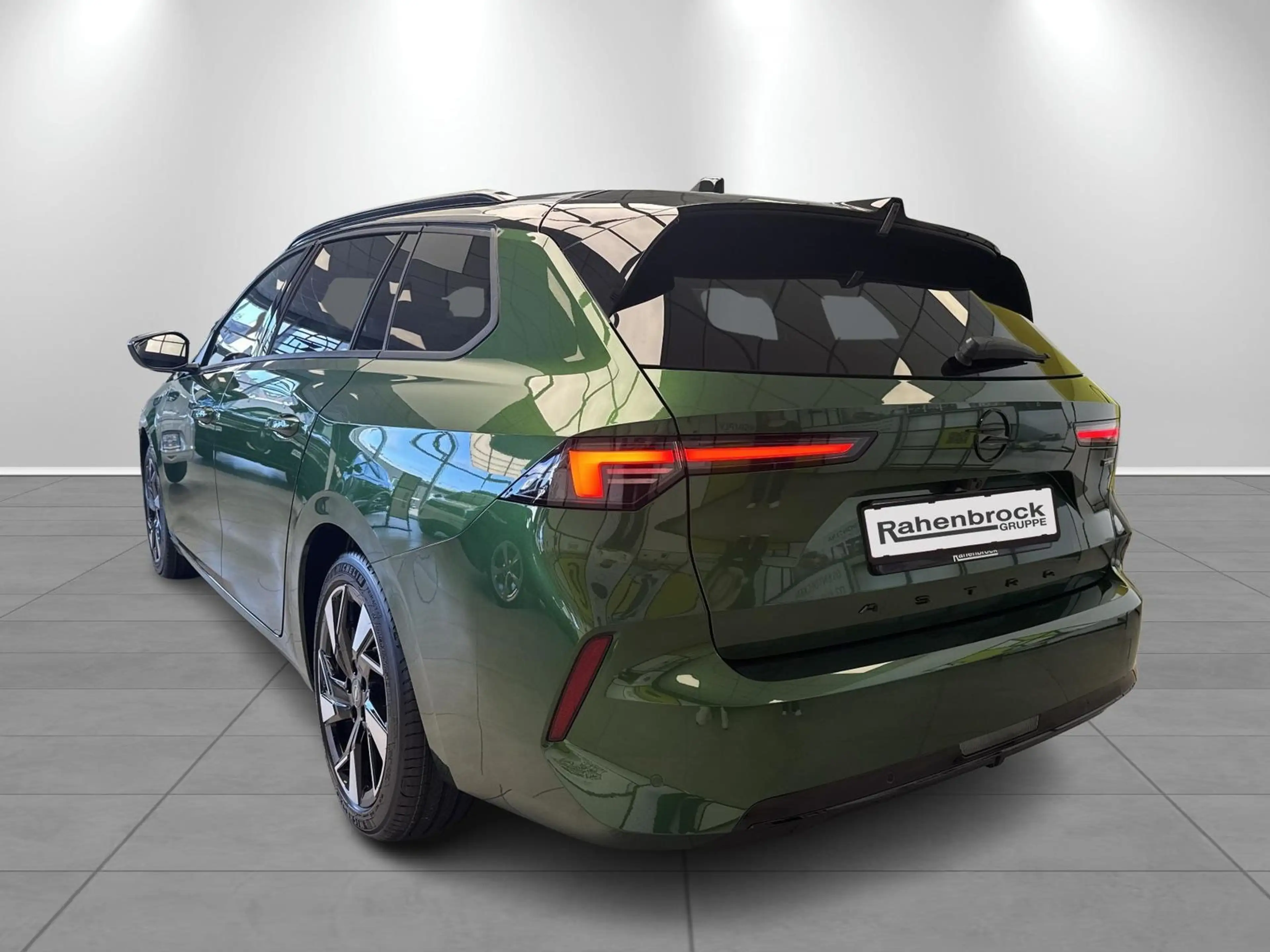Opel Astra Sports Tourer GS Hybrid 145 PS AHK — photo 3
