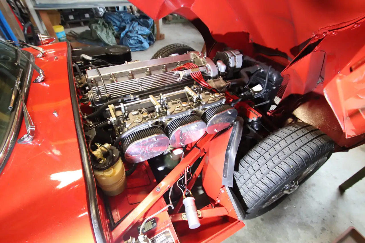Jaguar E-Type FHC mit Faltdach Serie 1 1/2, foto 7