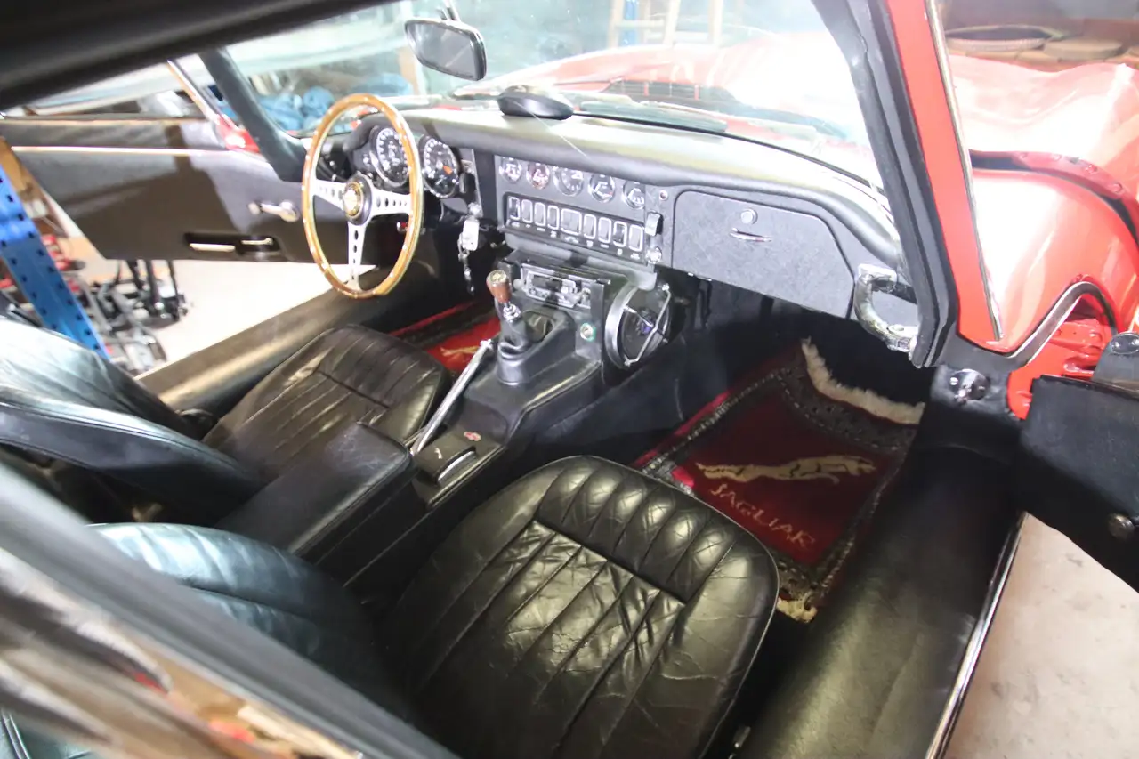 Jaguar E-Type FHC mit Faltdach Serie 1 1/2, foto 4