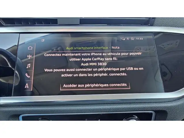 Audi Q3 view 13