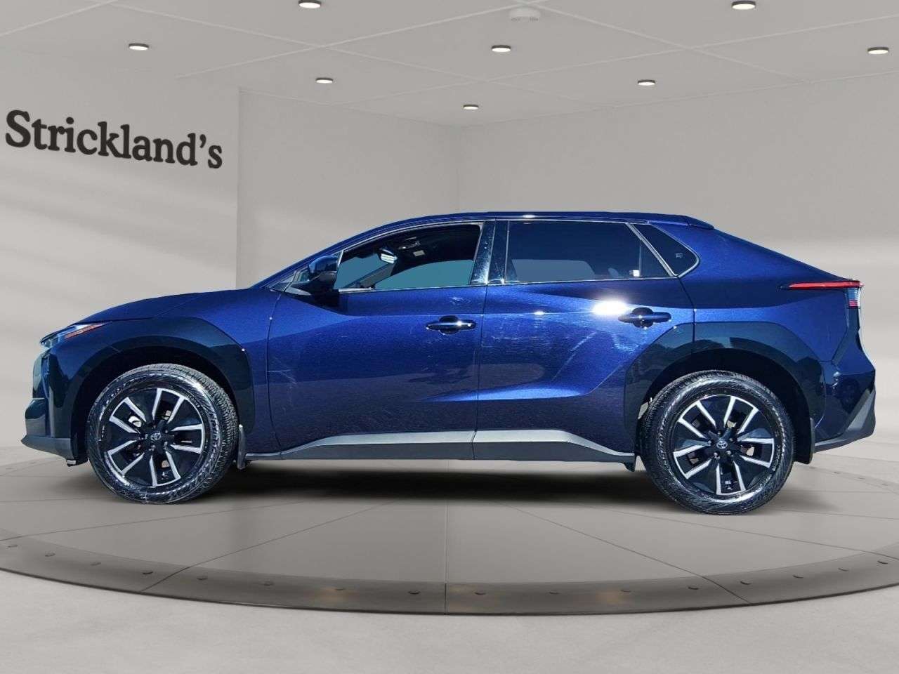 2026 Toyota bZ XLE — photo 1