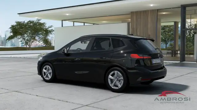 BMW 2 Series view 2
