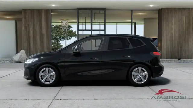 BMW 2 Series view 3