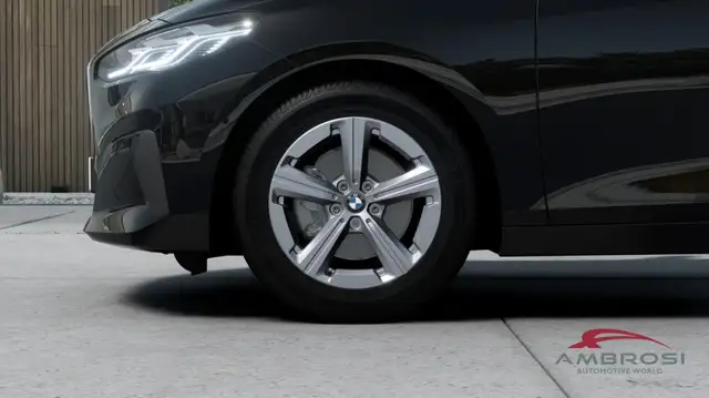 BMW 2 Series view 8