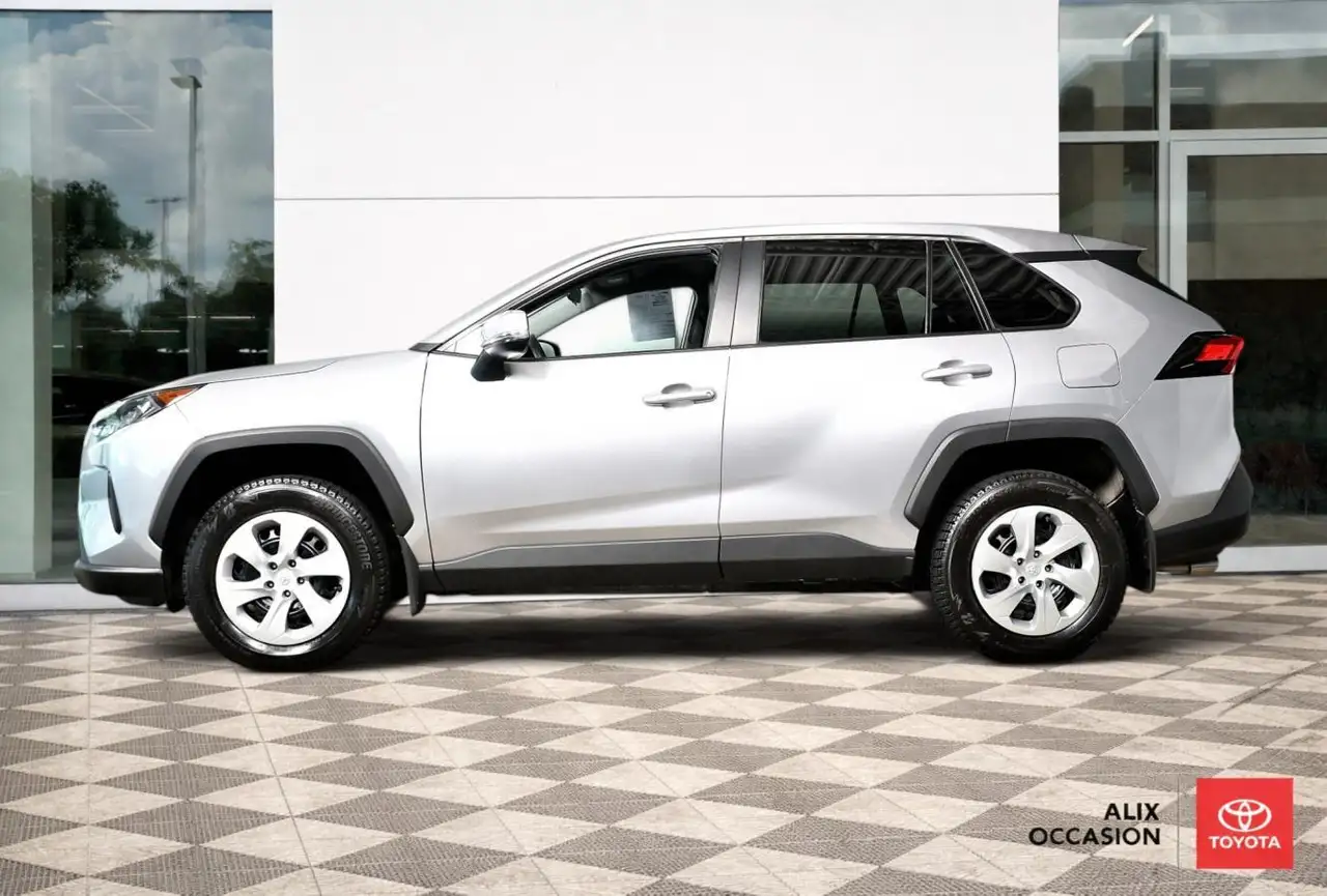 Toyota RAV 4 снимка Toyota RAV 4