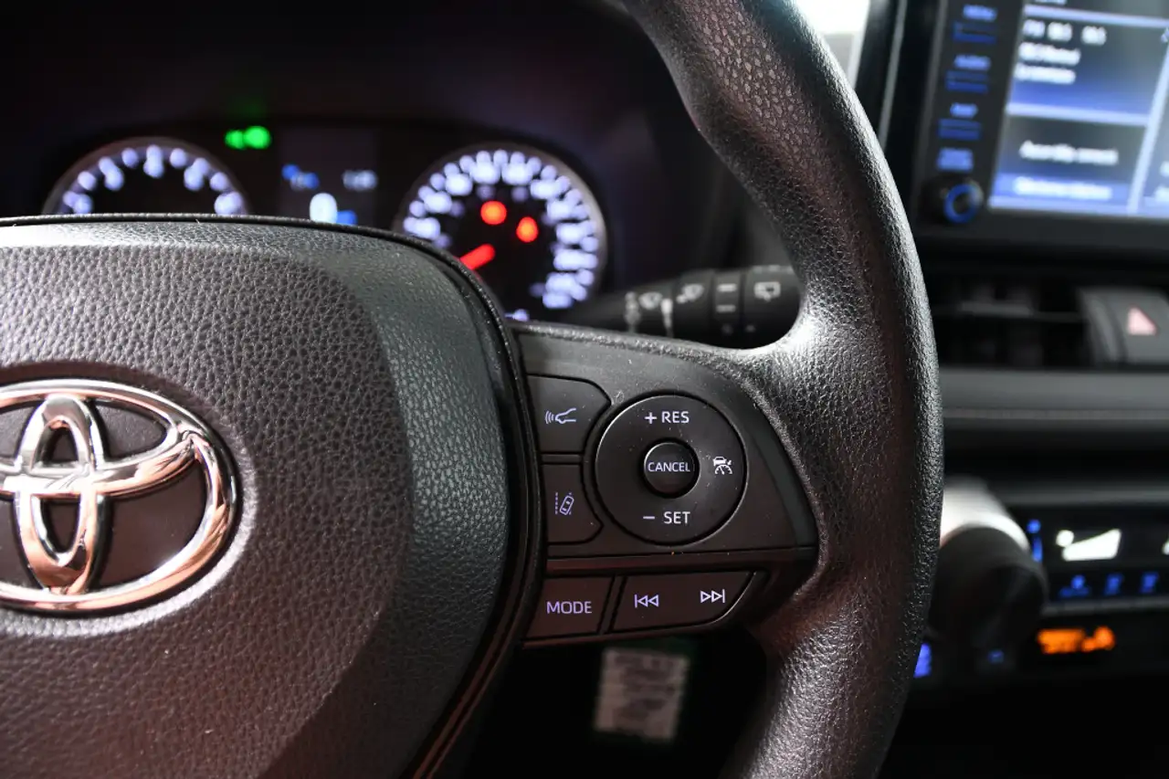 Toyota RAV 4 снимка Toyota RAV 4