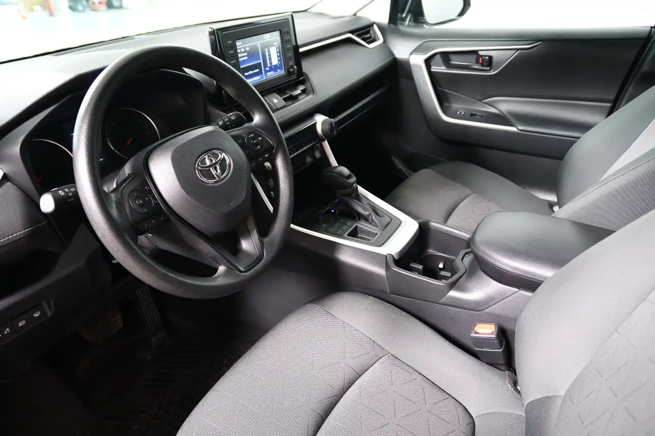 Toyota RAV 4 снимка Toyota RAV 4