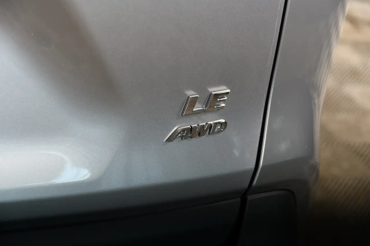 Toyota RAV 4 снимка Toyota RAV 4