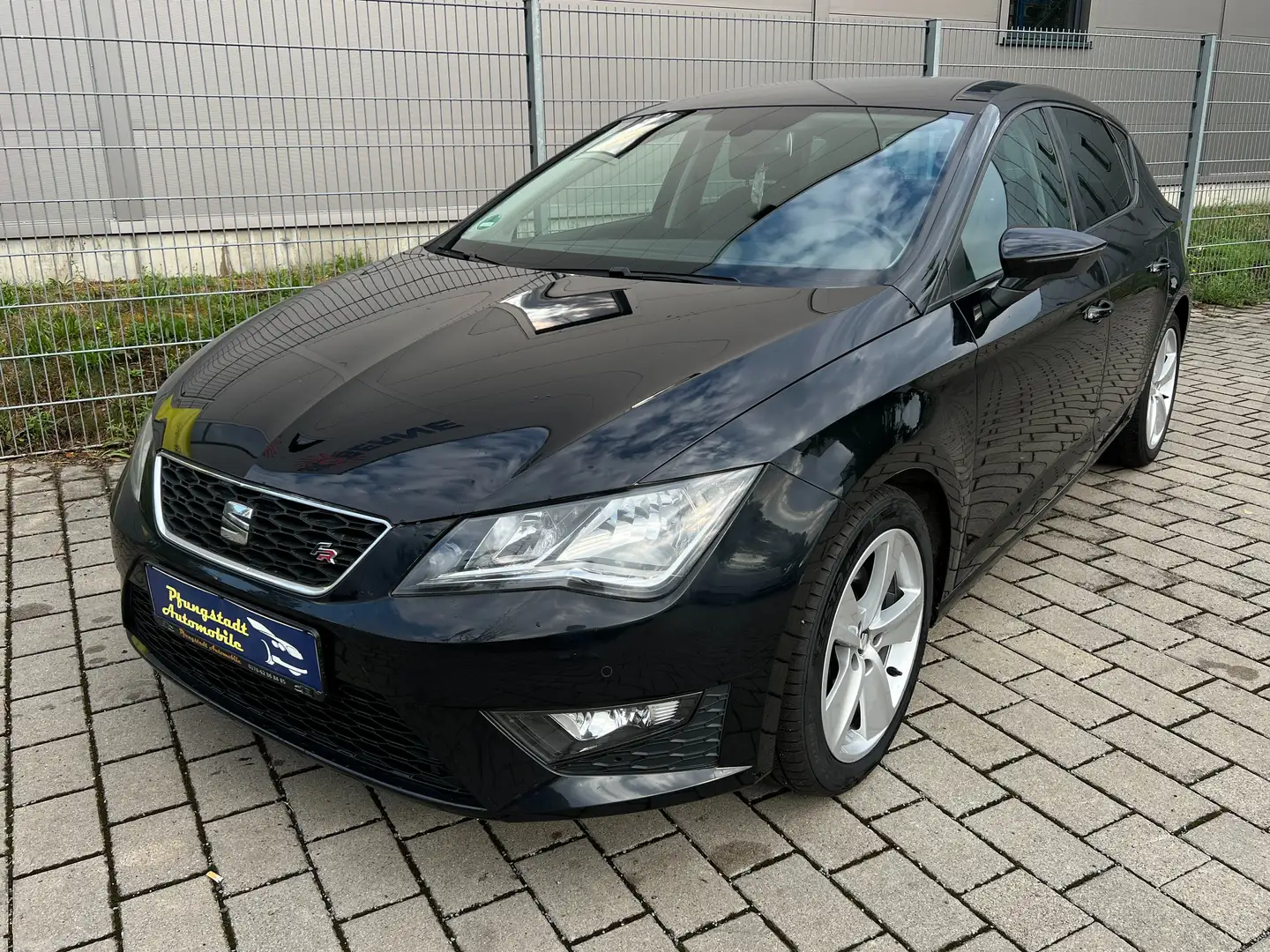 SEAT Leon FR-Line/2Hand/Alu_Felgen_sport/8xAlufelgen Win+Som Schwarz - 1